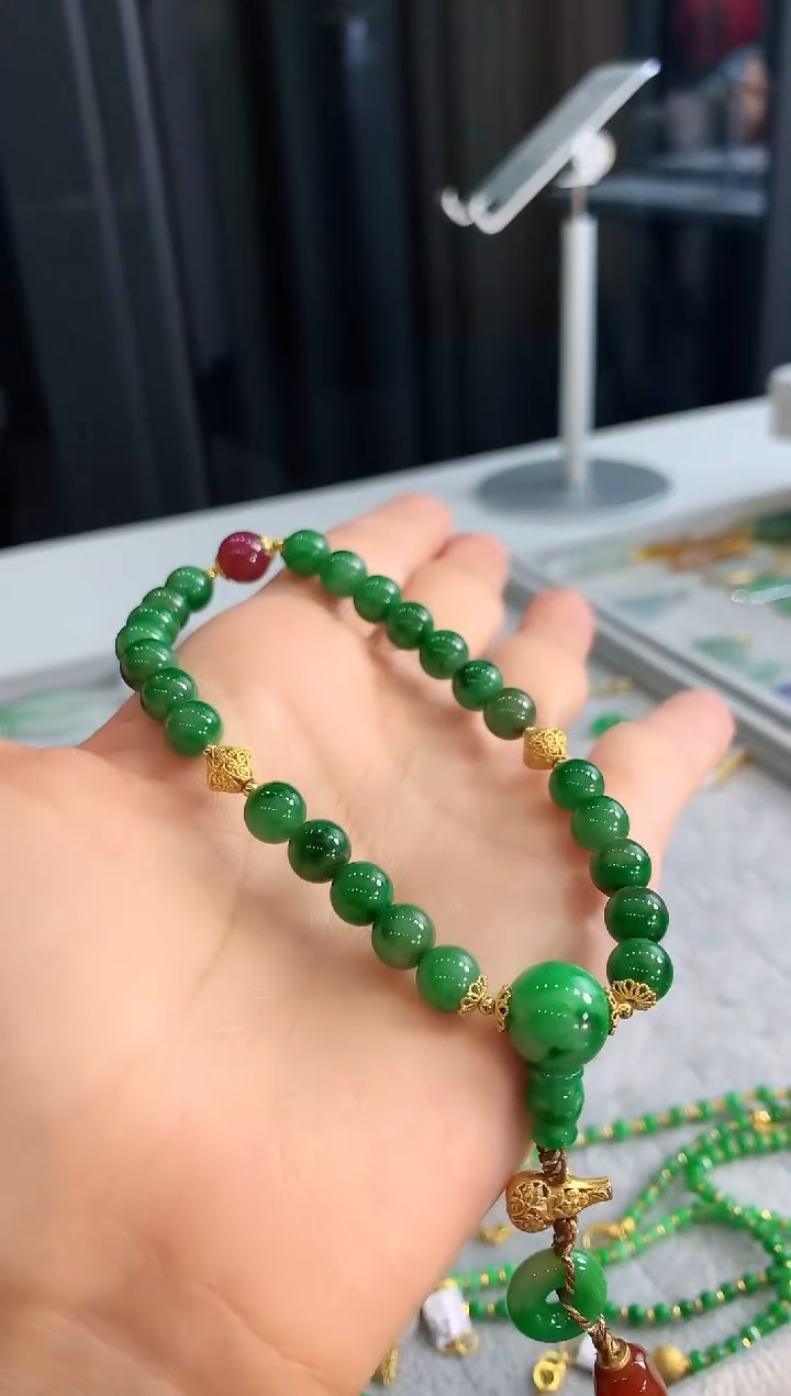 【闪购商品】翡翠手串18K金镶嵌手串