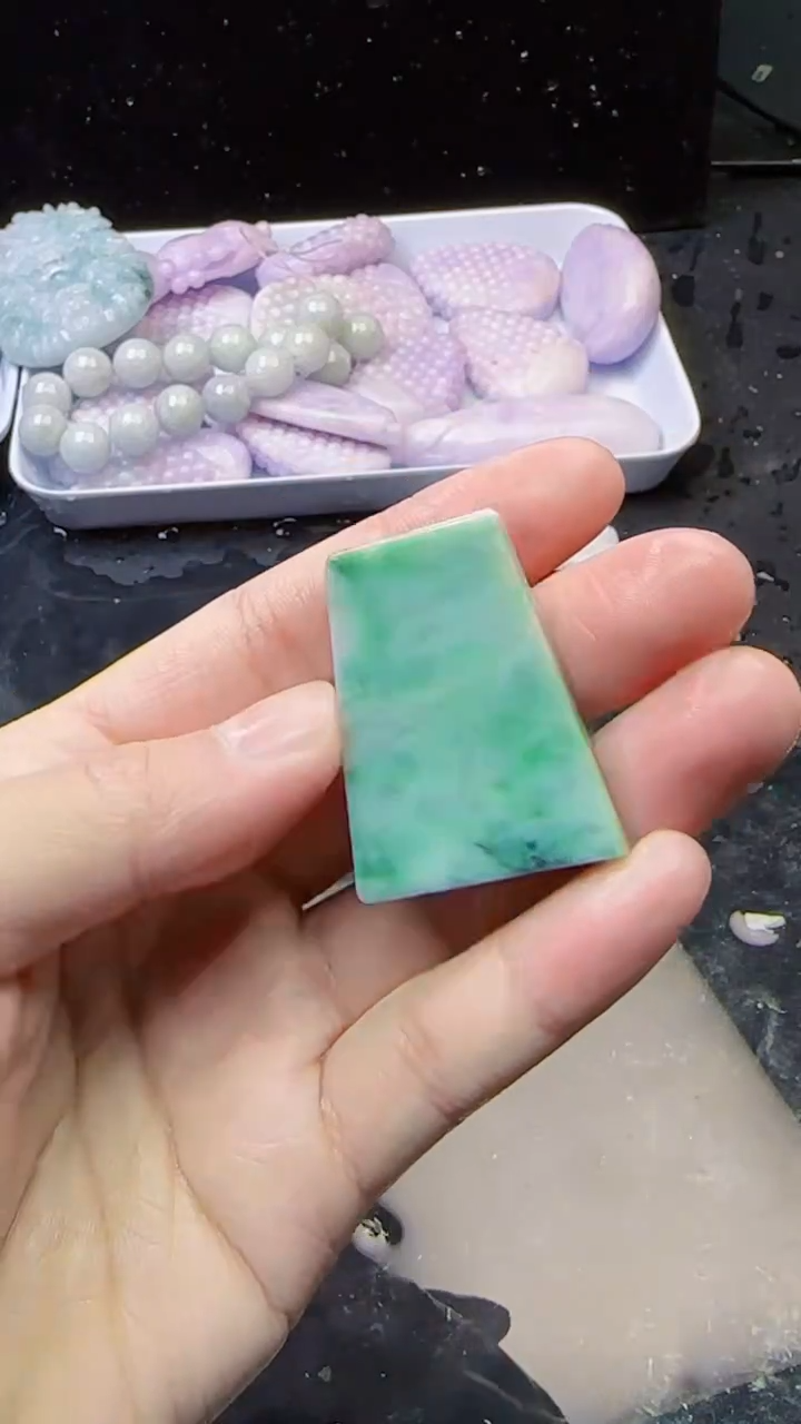 未镶嵌挂件翡翠048