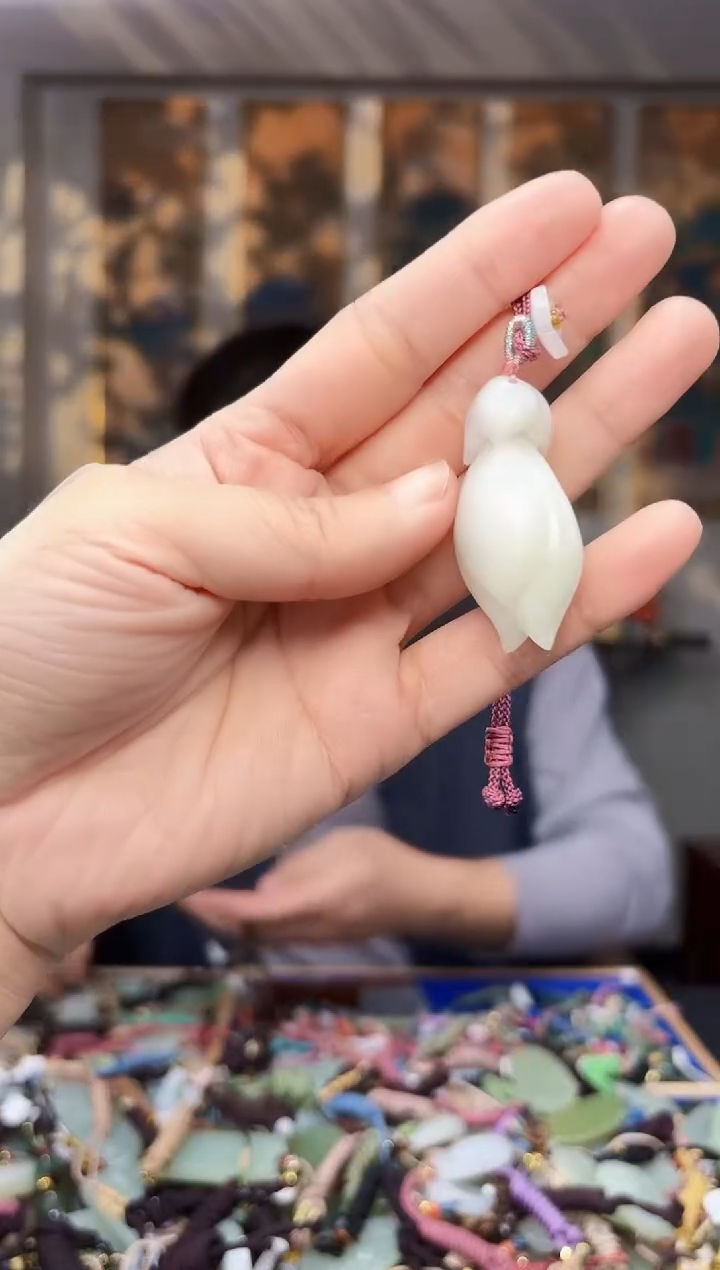 【闪购商品】和田玉挂件未镶嵌拍一发一