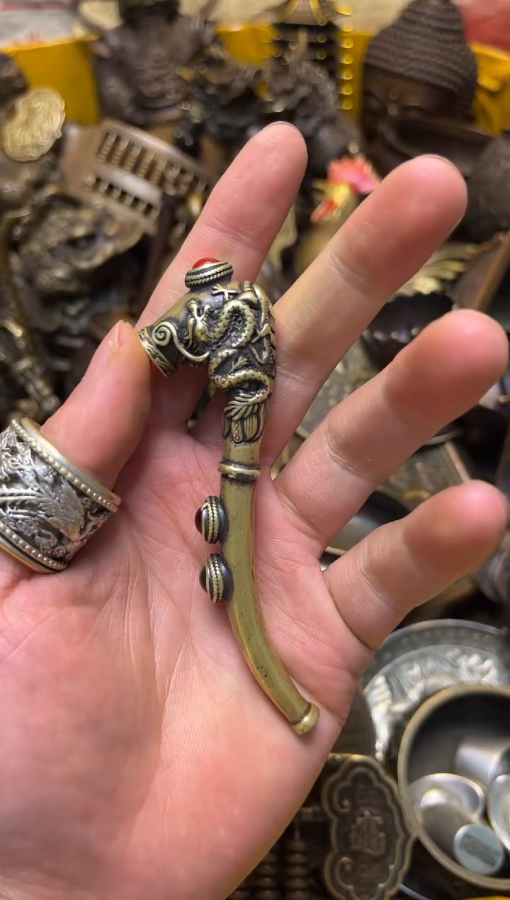 精美铜器，点击下单