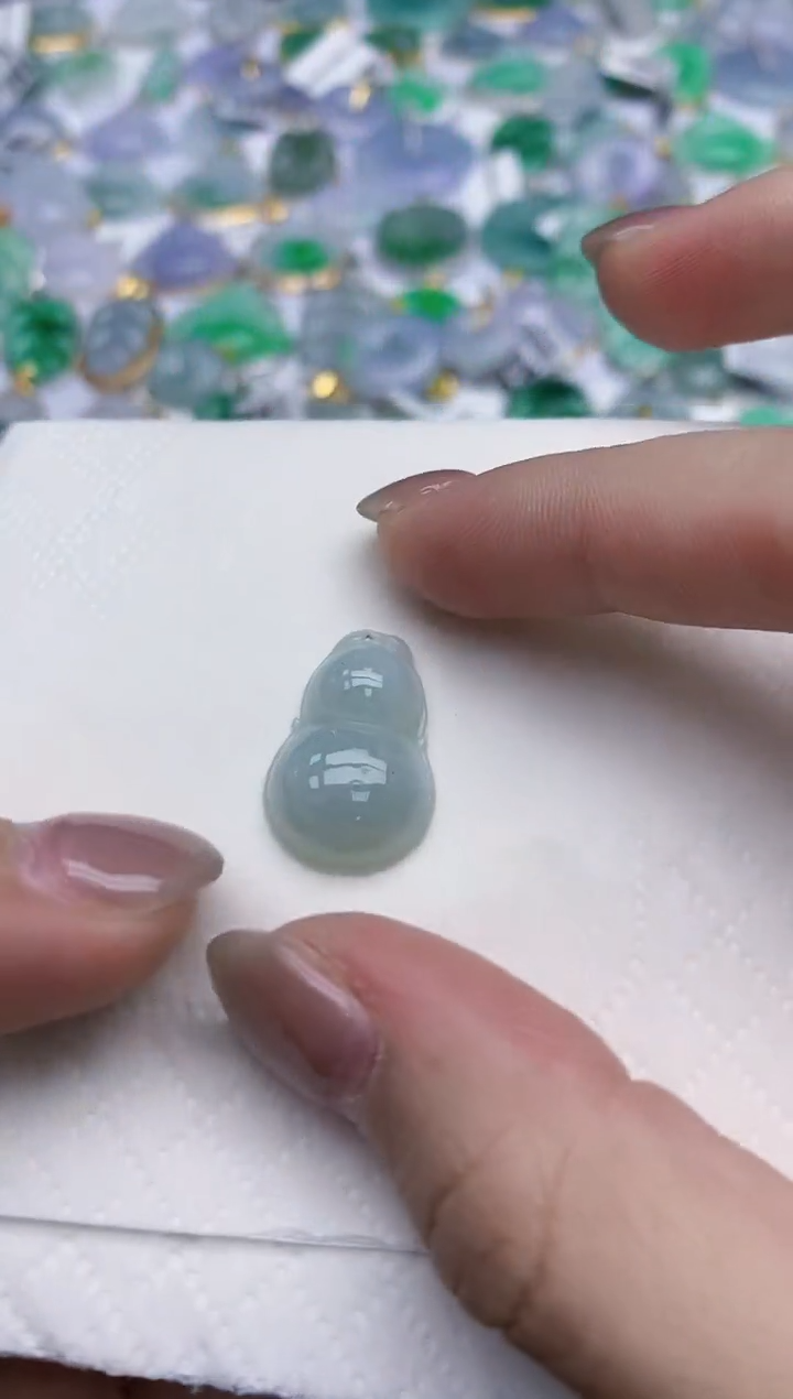 【闪购商品】翡翠颈饰未镶嵌天然翡翠A货