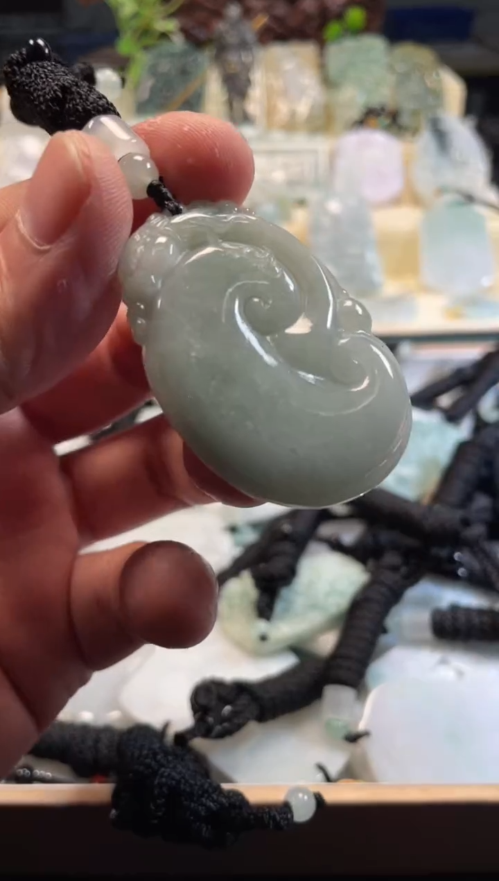 颈饰未镶嵌翡翠11/18/037