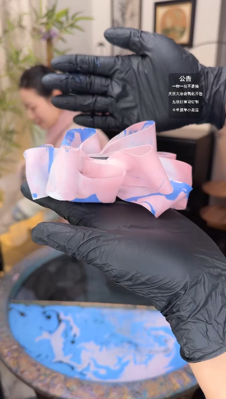7 粉蓝色 香蕉夹