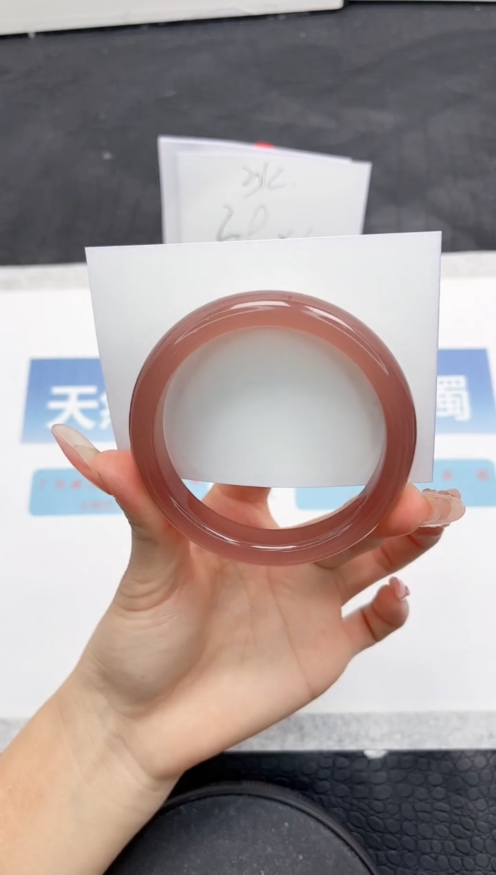 【闪购商品】石英质玉手镯未镶嵌A46-54