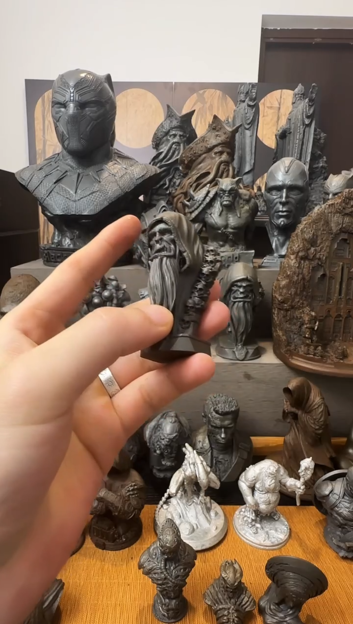 铁实心铁艺摆件~~小号古尔丹（黑色）