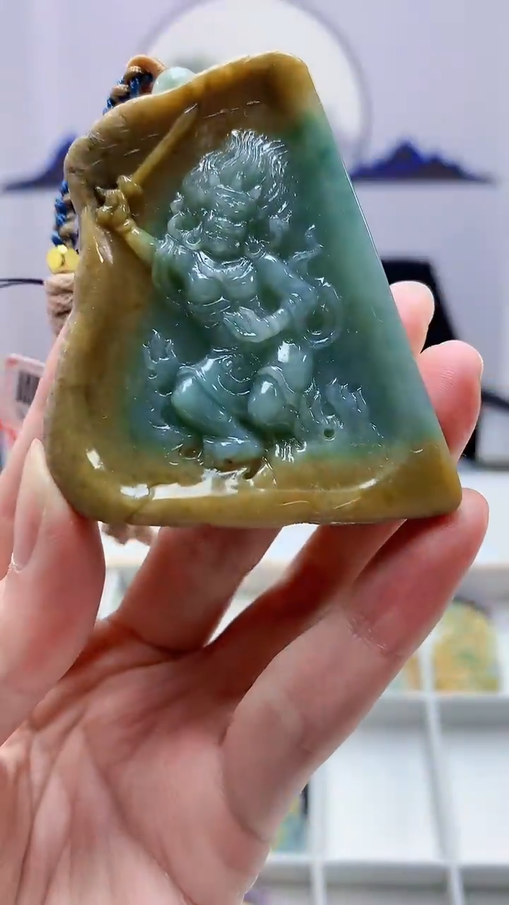 【闪购商品】定制翡翠未镶嵌5060zm-毛货挂件130不动