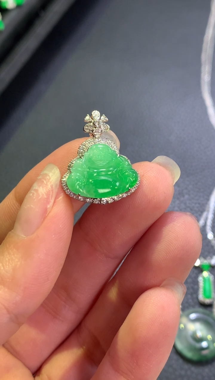 【闪购商品】翡翠颈饰18K金镶嵌佛公