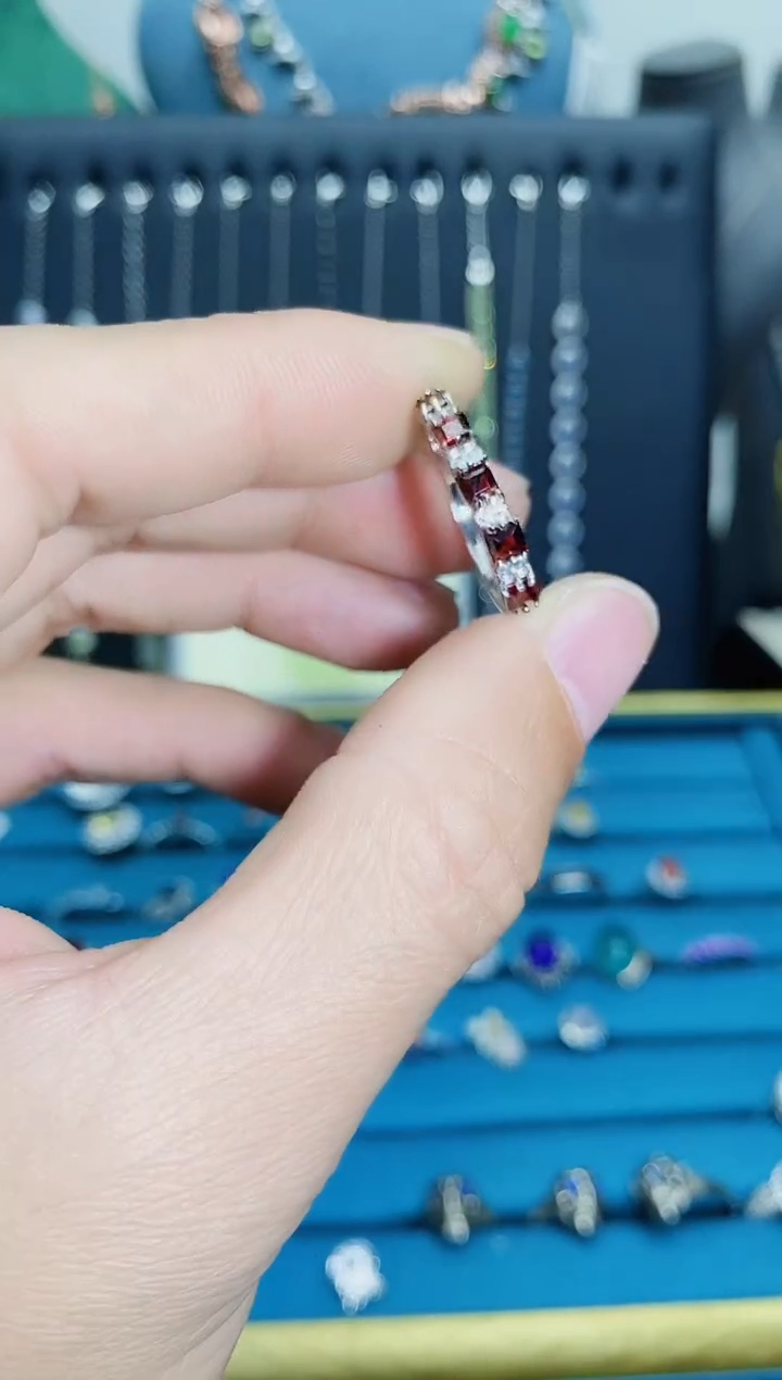 【闪购商品】石榴石戒指银S925镶嵌1121