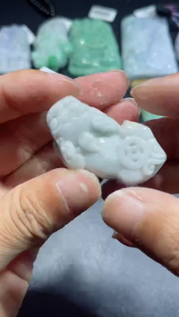 【闪购商品】翡翠颈饰未镶嵌00000730