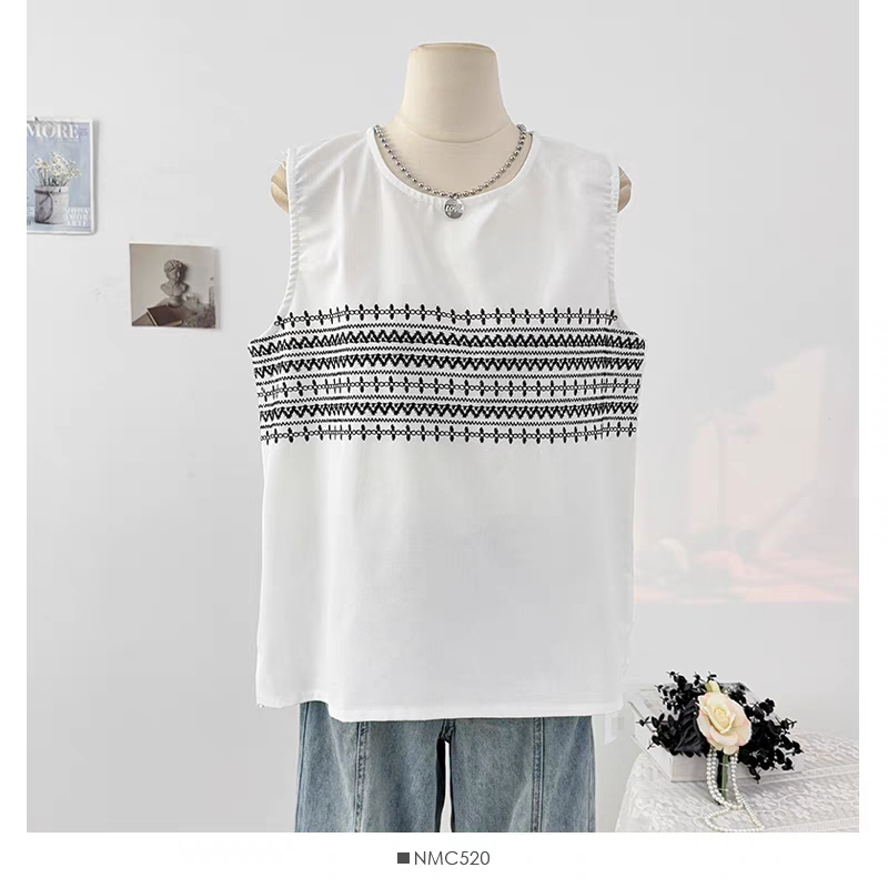 8388简约款波纹刺绣无袖休闲打底