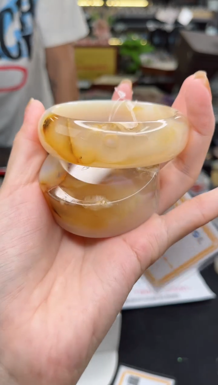 【闪购商品】石英质玉手镯未镶嵌58圈口（赠品镯心）1563287