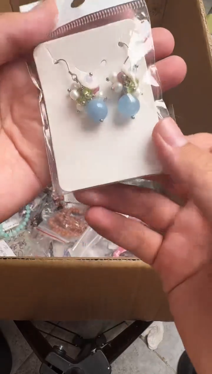水晶手串未镶嵌上