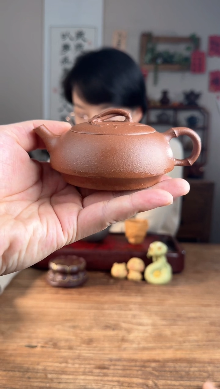 【闪购商品】紫砂茶壶伴钥  桃花泥