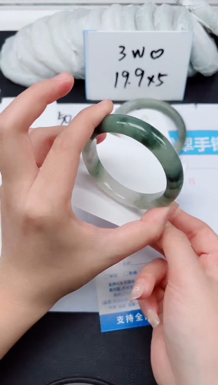 【闪购商品】石英质玉手镯未镶嵌G214-56.3