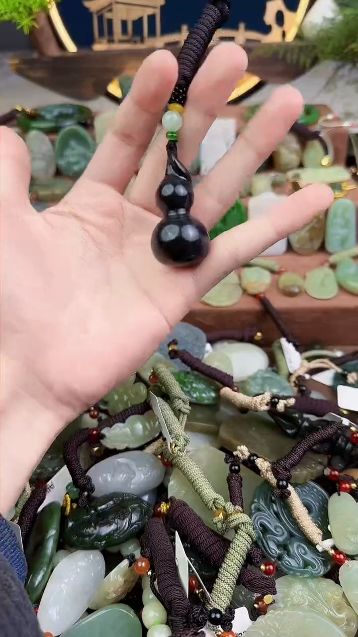 【闪购商品】和田玉颈饰未镶嵌1