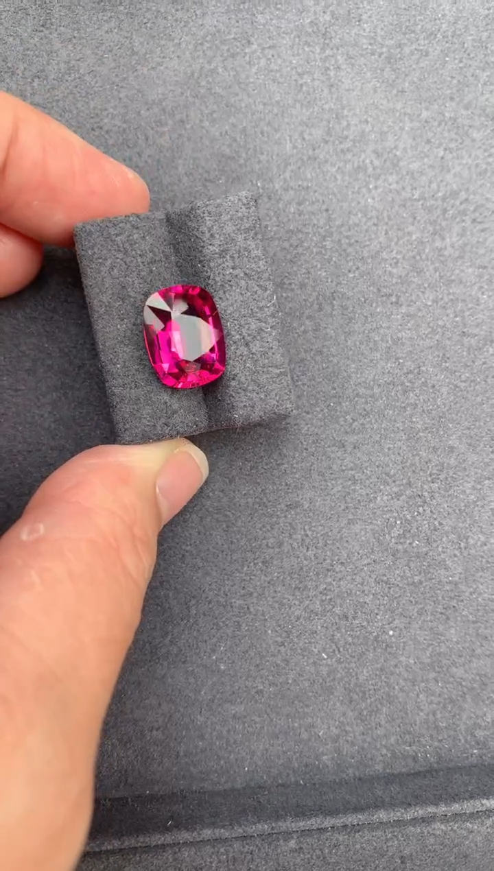 【闪购商品】碧玺裸石未镶嵌5ct卢比莱