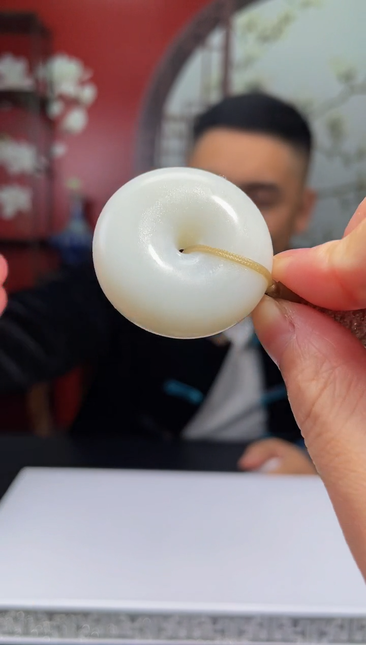 【闪购商品】定制和田玉Boss阳天然和田玉（拍一发一)