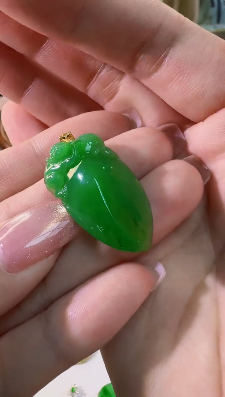 【闪购商品】翡翠颈饰18K金镶嵌缅甸翡翠A货吊坠