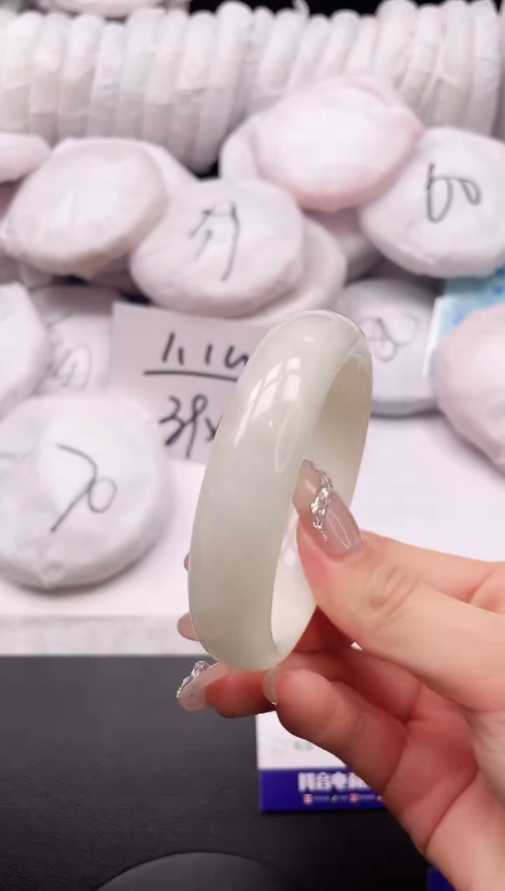 【闪购商品】和田玉手镯未镶嵌9L30-55