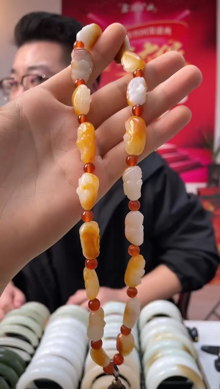 【闪购商品】和田玉颈饰未镶嵌高品十八罗汉发一件