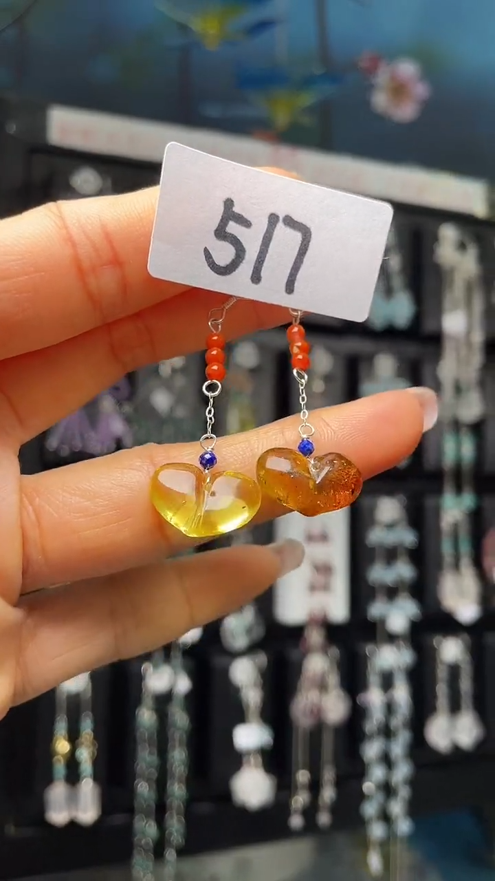 蜜蜡未镶嵌耳饰喜欢拍