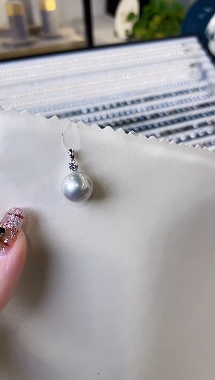 【闪购商品】海水珍珠吊坠(不含链)18K金镶嵌10-11海水珍珠吊坠