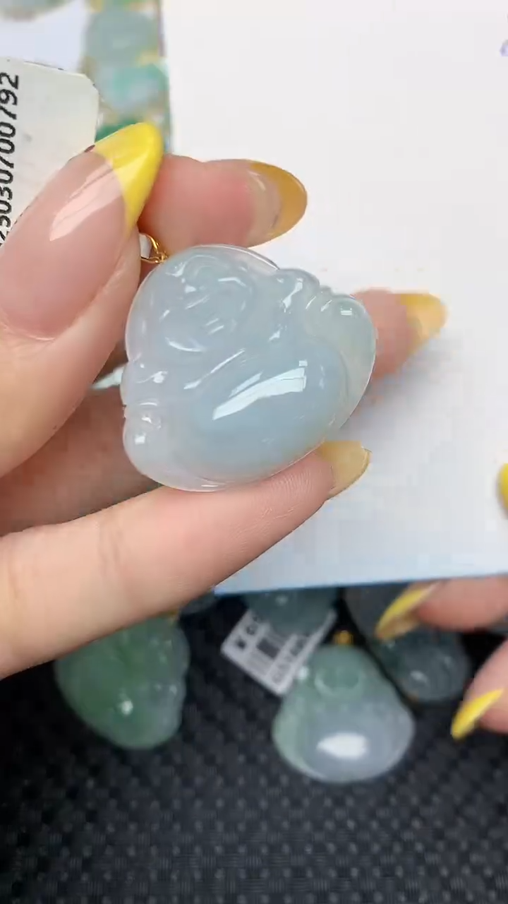 翡翠18K金镶嵌项链天然翡翠A货