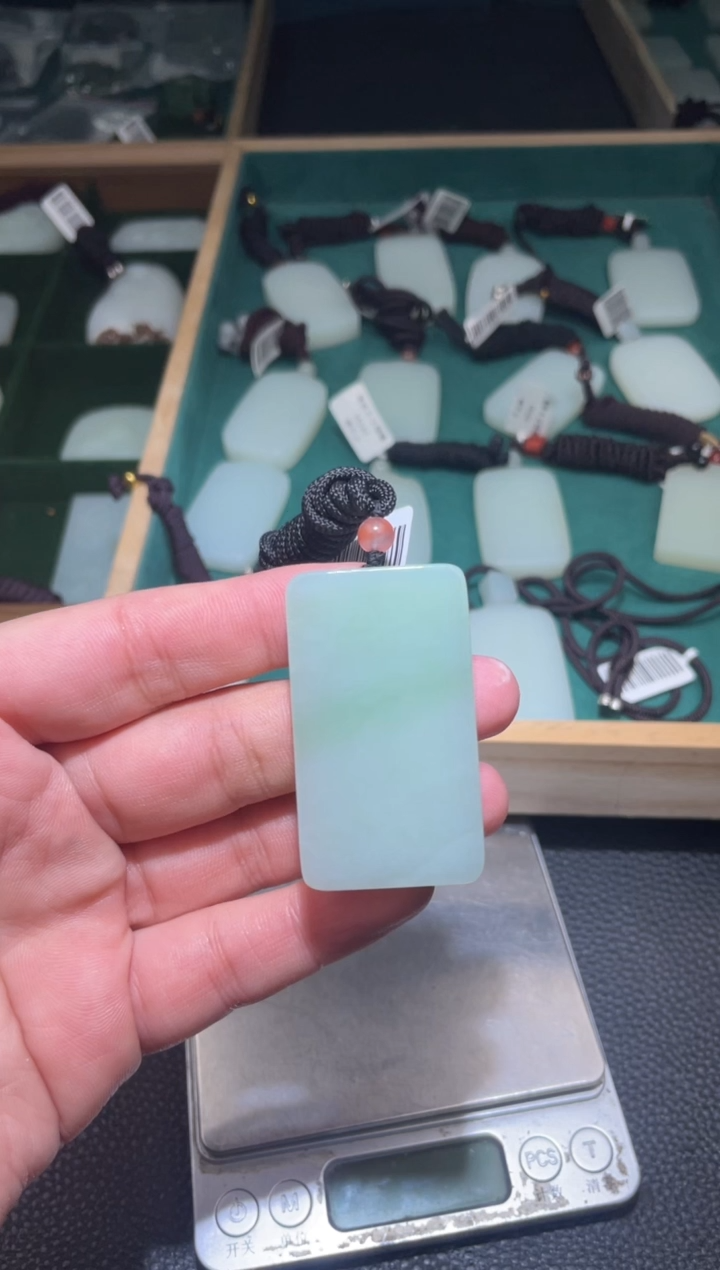 未镶嵌和田玉挂件挂件