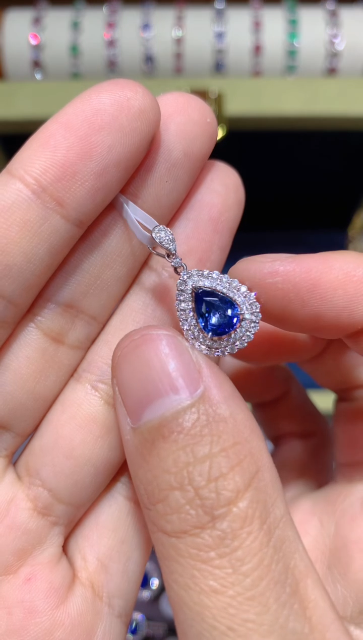 【闪购商品】蓝宝石吊坠(不含链)18K金镶嵌1.45CT