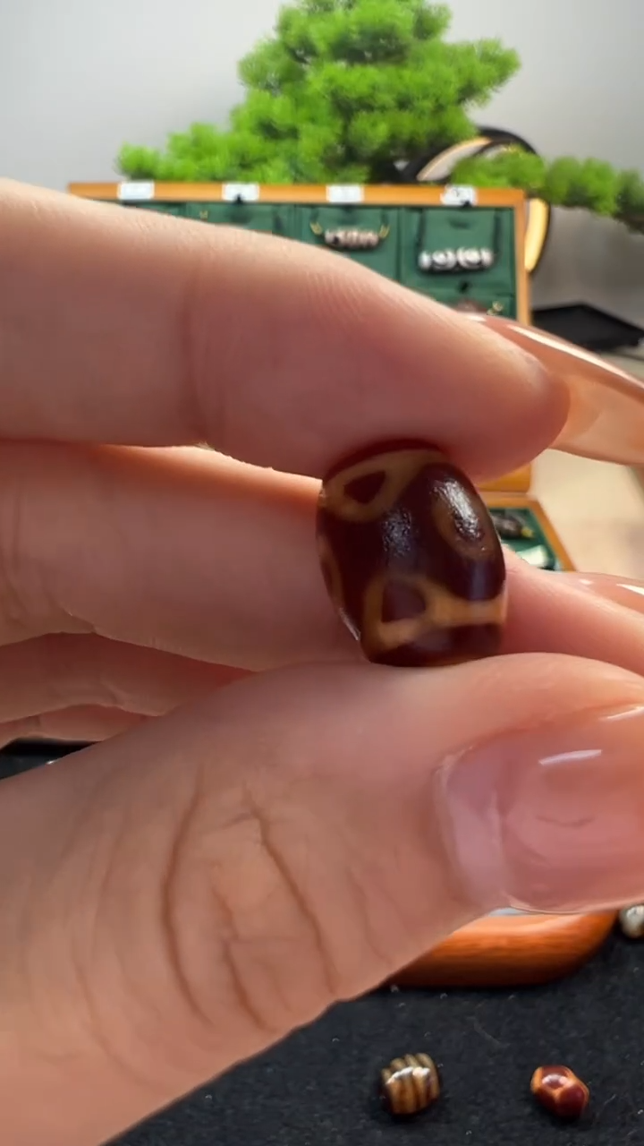 玛瑙/玉髓（覆膜）颈饰未镶嵌22.（微瑕随机发货）