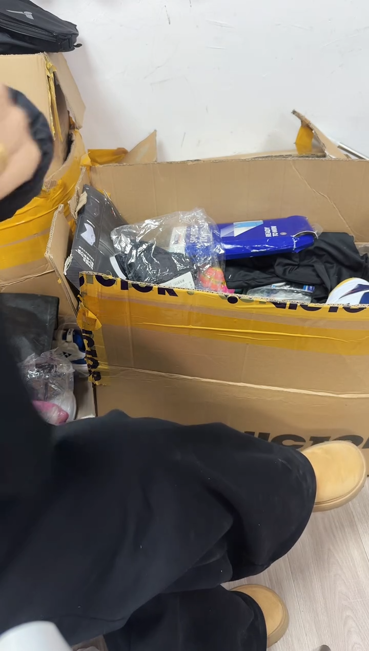 VICTOR胜利正品微瑕球服球鞋      50    短裙140