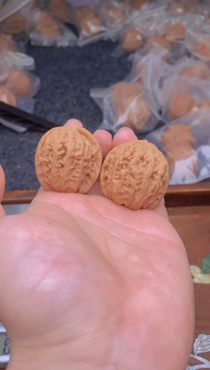 【闪购商品】文玩核桃把件G66号35尺凤凰台