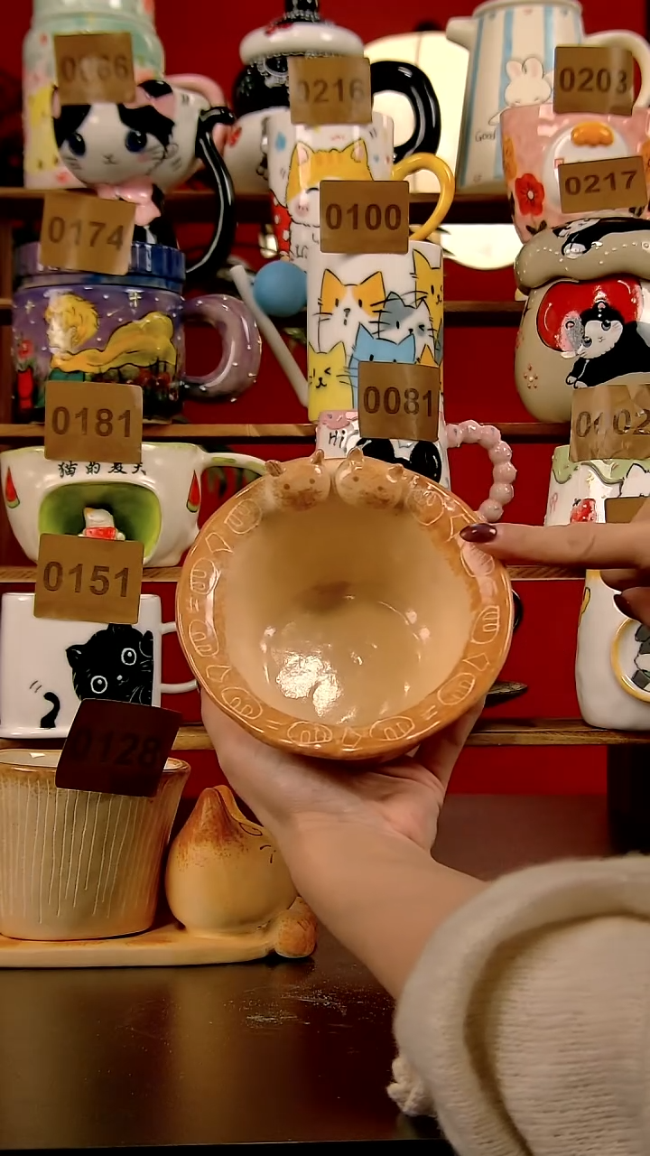 杯子景德镇陶瓷纯手绘卡通风杯子