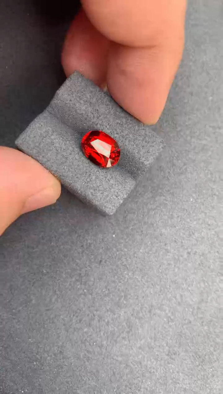 【闪购商品】石榴石（芬达石）裸石未镶嵌4.2ct芬达