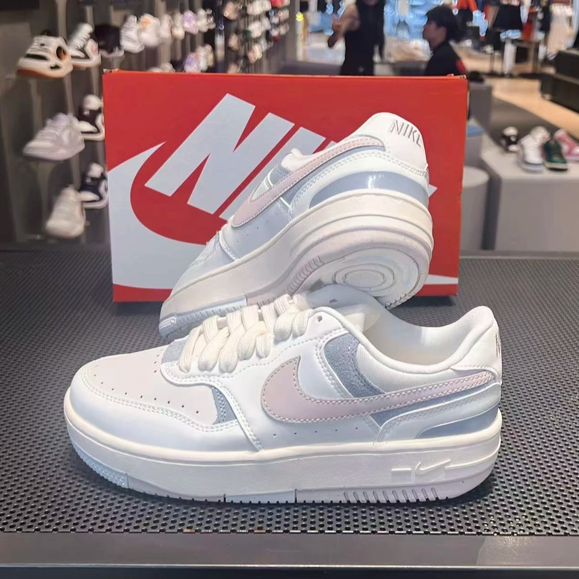 NIKE/耐克【双十二】GAMMA女鞋流光风舒适百搭时尚板鞋IO2086103