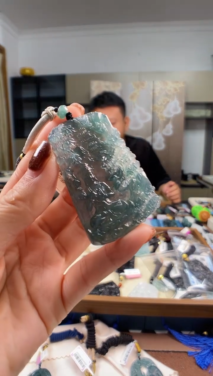 颈饰未镶嵌翡翠多样性发其一