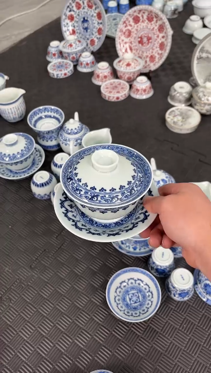 盖碗瓷景德镇陶瓷茶具青花宝相元宝盖碗