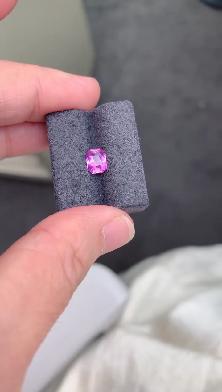 彩色蓝宝石裸石1.1ct粉蓝宝  DE