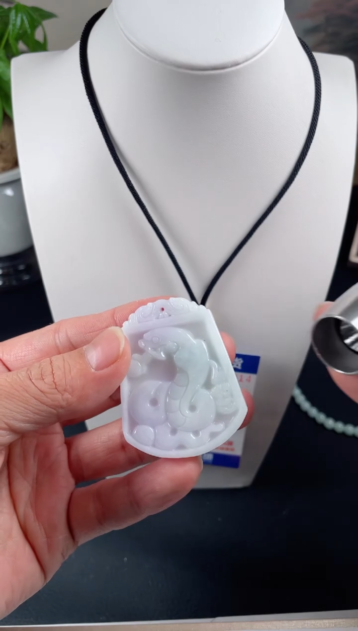 【闪购商品】翡翠颈饰未镶嵌天然翡翠玉石挂件