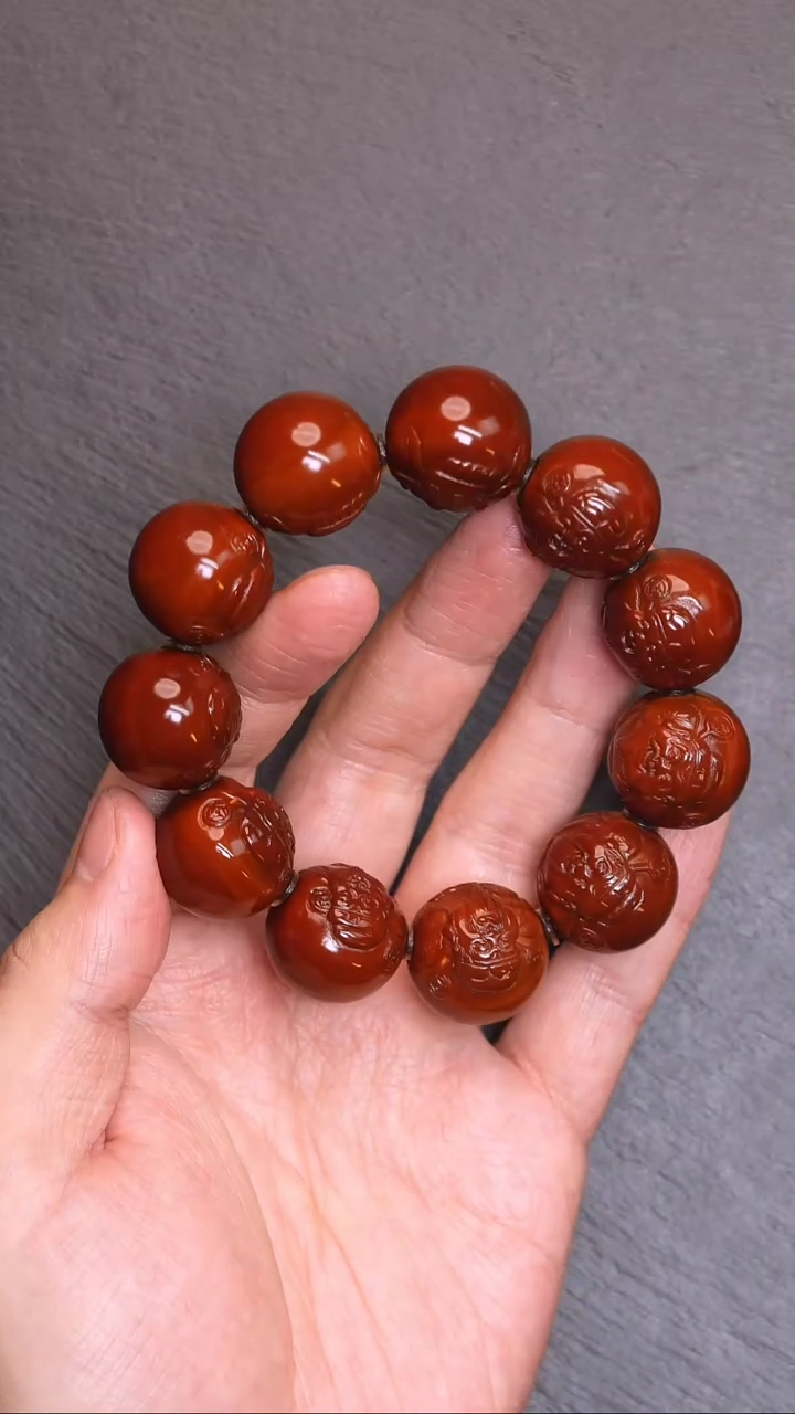 【闪购商品】橄榄核吊坠浮雕横财回血胡