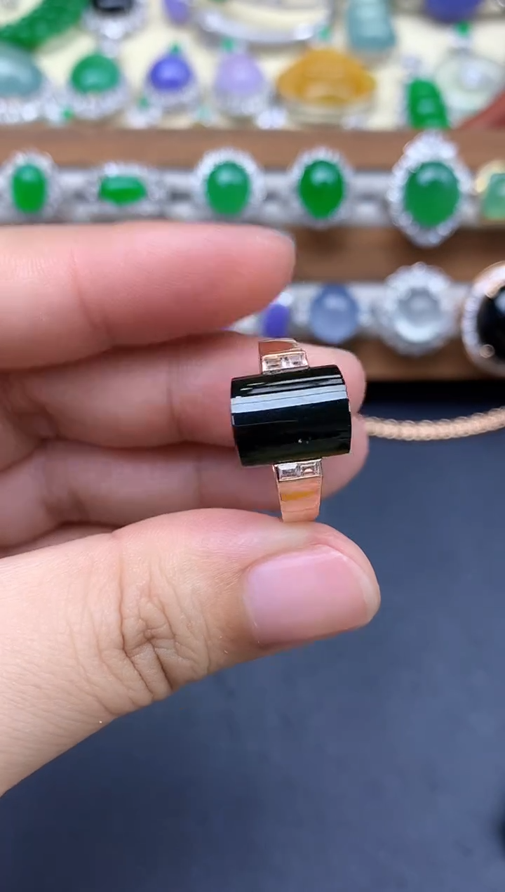 18K金镶嵌戒指翡翠492-中国好珍宝