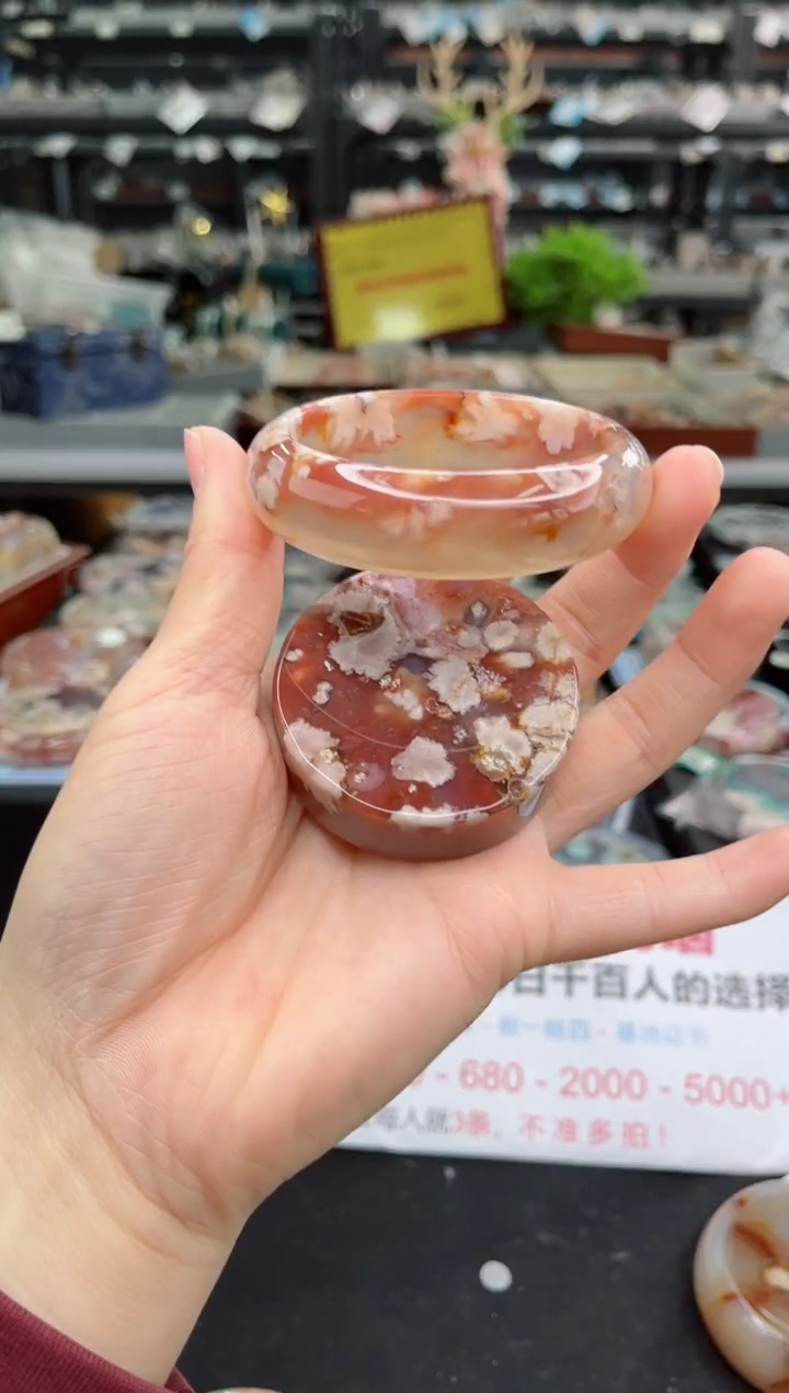 【闪购商品】石英质玉手镯未镶嵌58圈口（赠品镯心）2s0011