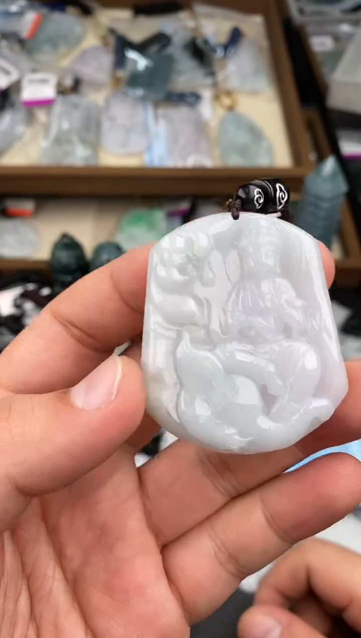 【闪购商品】翡翠颈饰未镶嵌   天然翡翠，一物一图