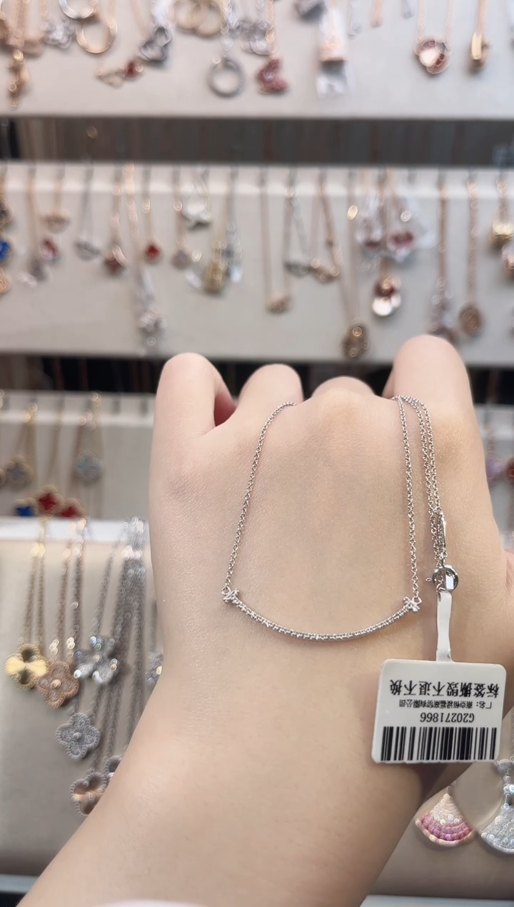 颈饰钻石18K金镶嵌18K金镶嵌钻石 K白 