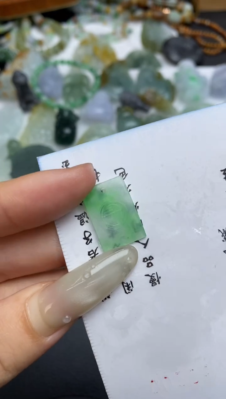 未镶嵌定制翡翠翡翠毛货~