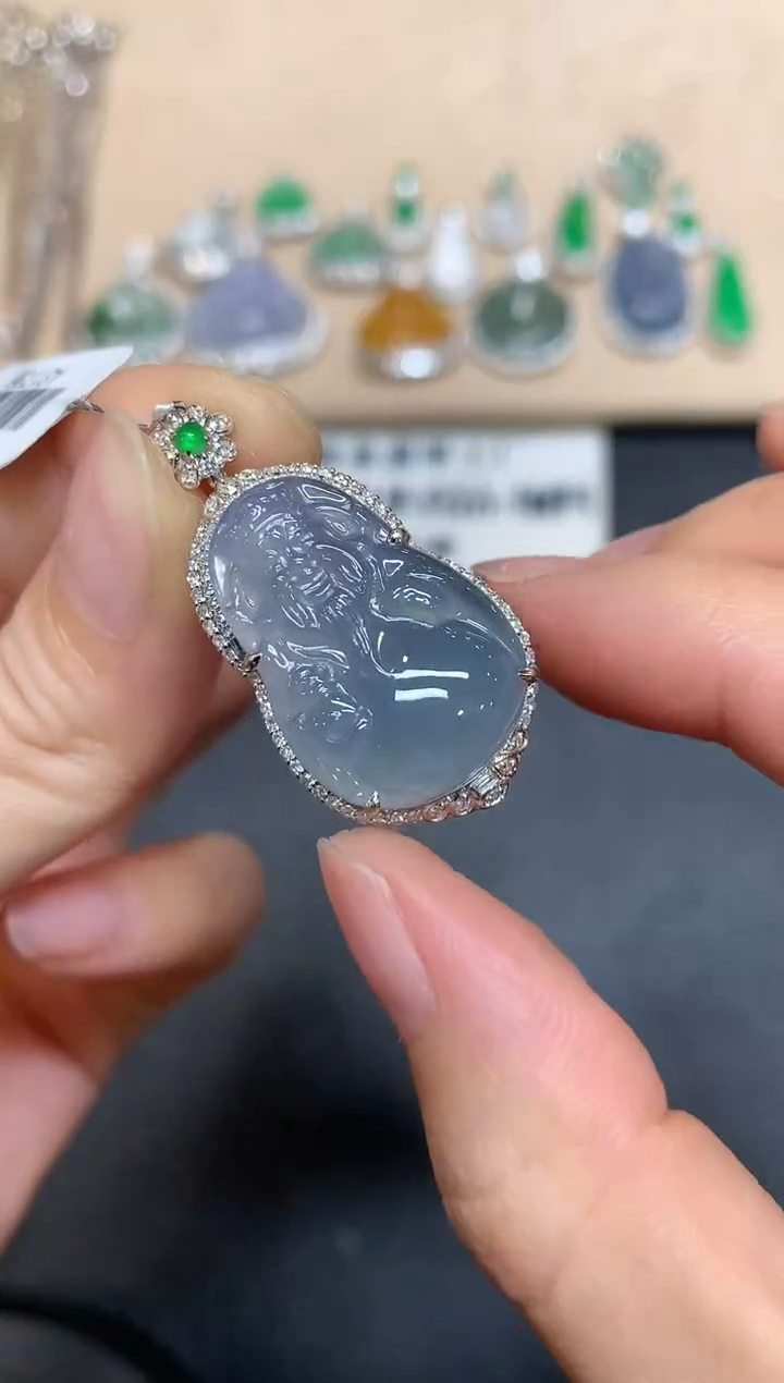 【闪购商品】翡翠颈饰18K金镶嵌财神【无服务费