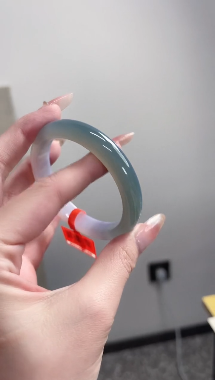 【闪购商品】玛瑙/玉髓手镯未镶嵌55-56圈 需要包容