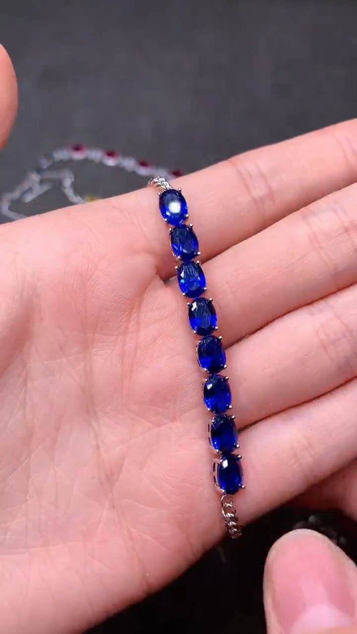 【闪购商品】蓝宝石手链银S925镶嵌............