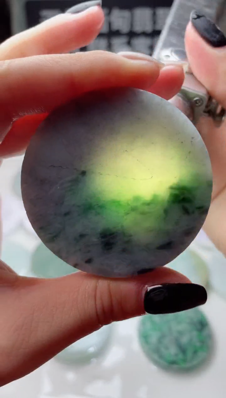 【闪购商品】翡翠颈饰未镶嵌3789......