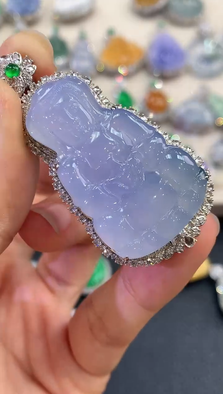 【闪购商品】翡翠吊坠(不含链)18K金镶嵌D92有色差